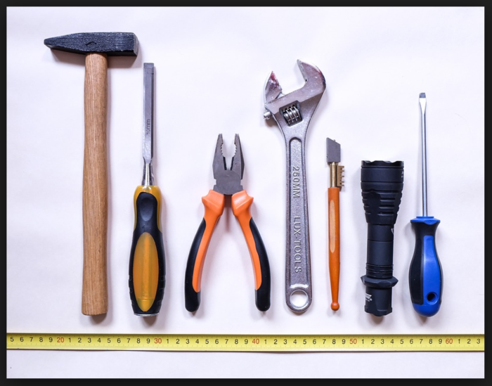 Handling Hand Tools - Creation Safety | Safety Training Certification ...